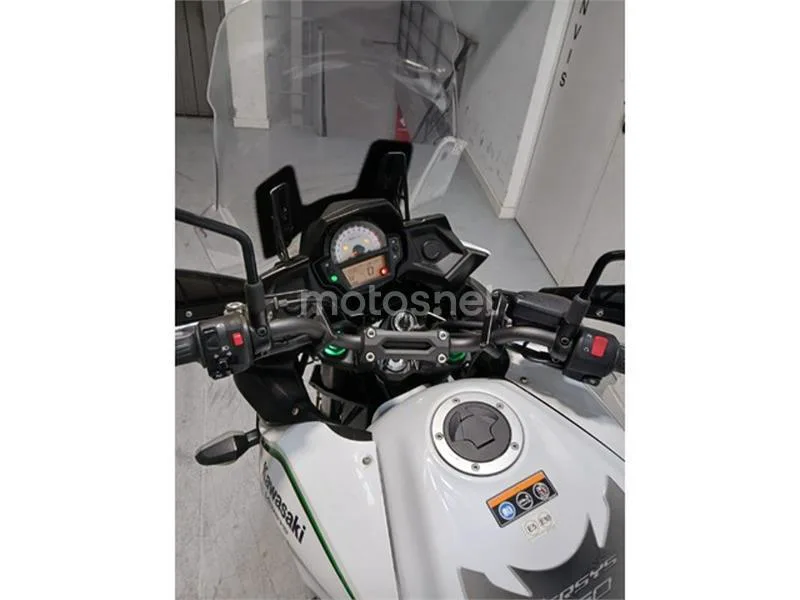 Kawasaki Versys – Vista 9