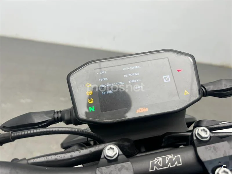 KTM 790 – Vista 14
