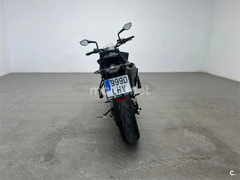 KTM 790 – Vista 7