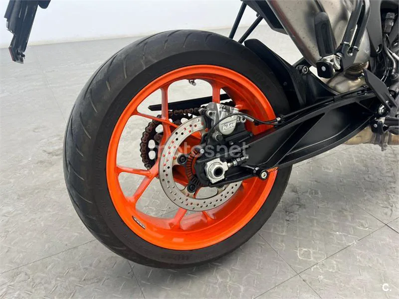 KTM 790 – Vista 9