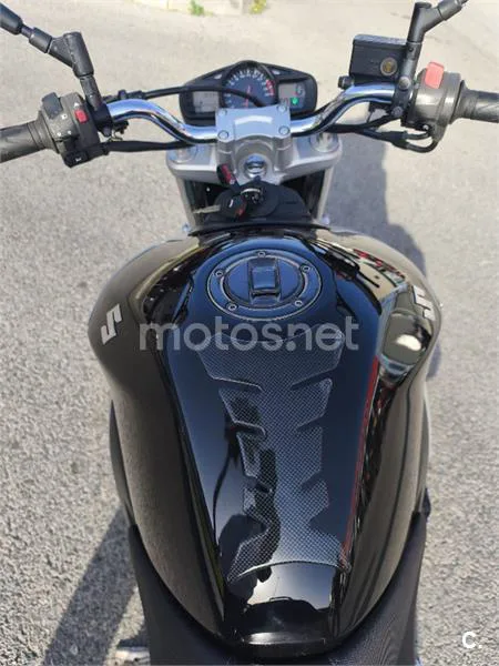 Suzuki GSR 600 – Vista 5