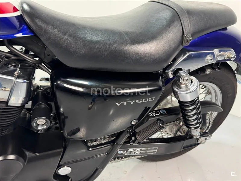 Honda VT 750 S – Vista 8