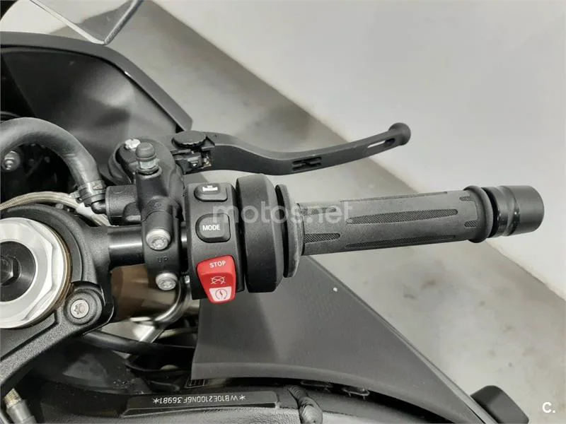 BMW S 1000 RR – Vista 8