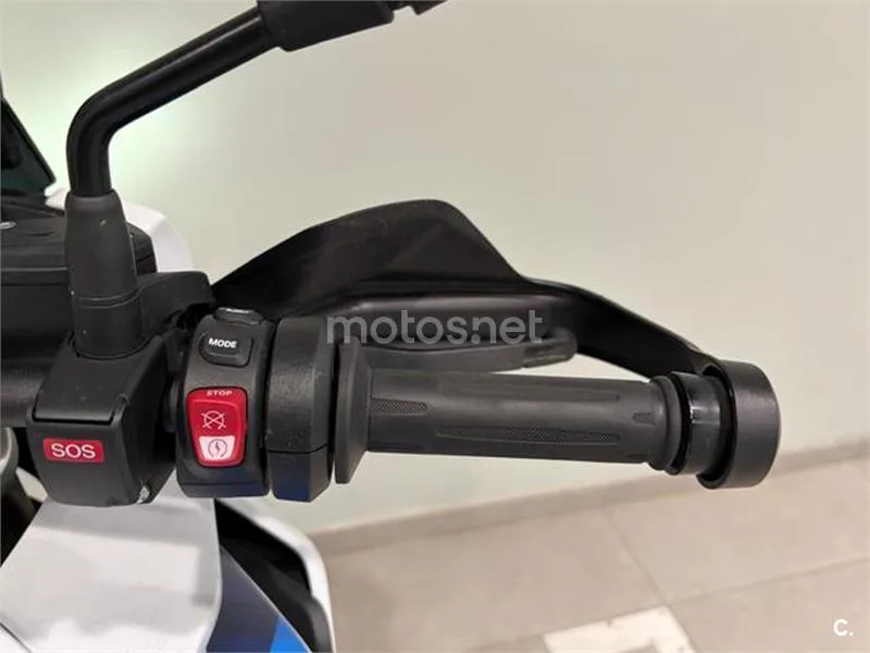 BMW S 1000 XR – Vista 8