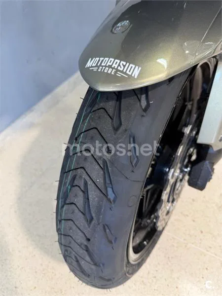 Kawasaki Versys – Vista 5