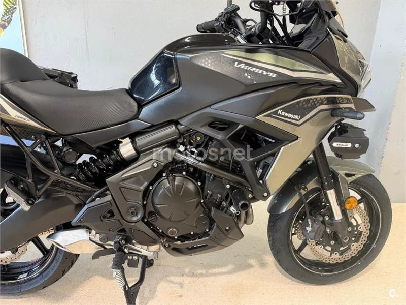 Kawasaki Versys – Vista 10