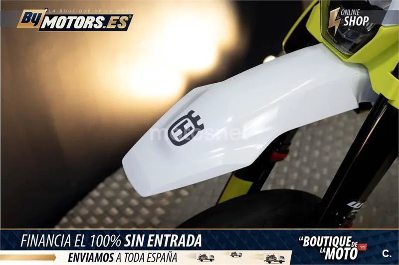 Husqvarna 701 Supermoto – Vista 17