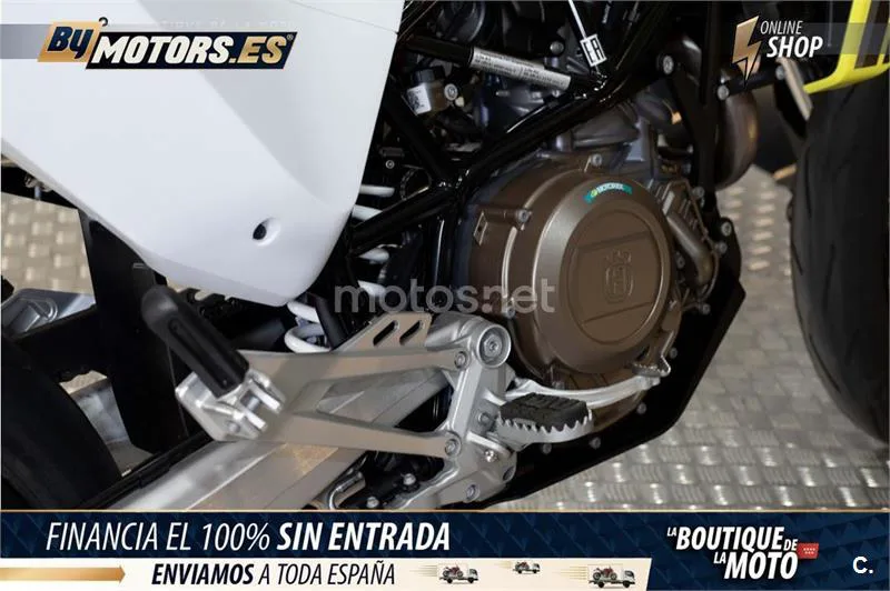 Husqvarna 701 Supermoto – Vista 19