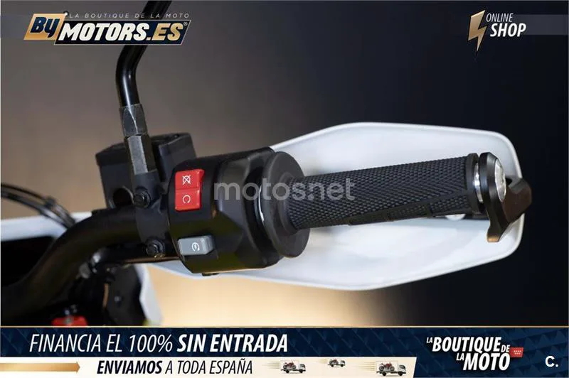 Husqvarna 701 Supermoto – Vista 9