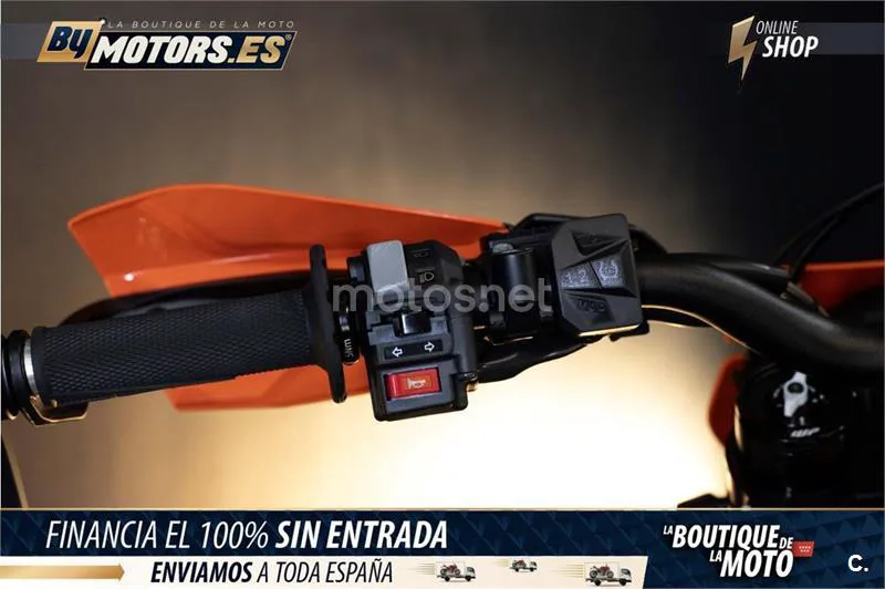 KTM 690 SMC R – Vista 19