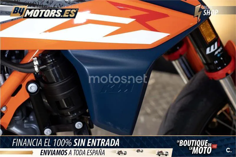 KTM 690 SMC R – Vista 26