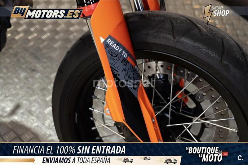 KTM 690 SMC R – Vista 29