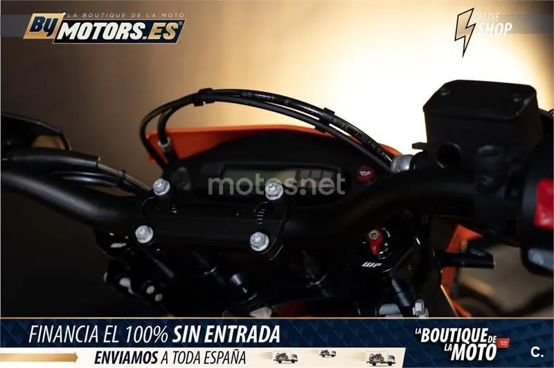 KTM 690 SMC R – Vista 8