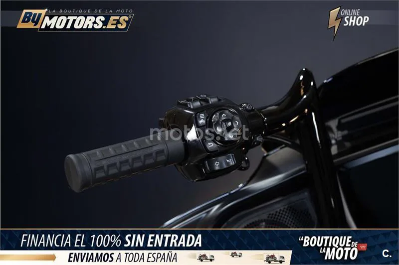 Harley-Davidson Street Glide – Vista 9