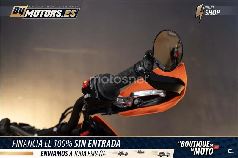 KTM 690 SMC R – Vista 22