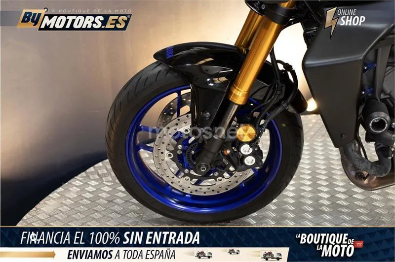 Yamaha MT-09 – Vista 13