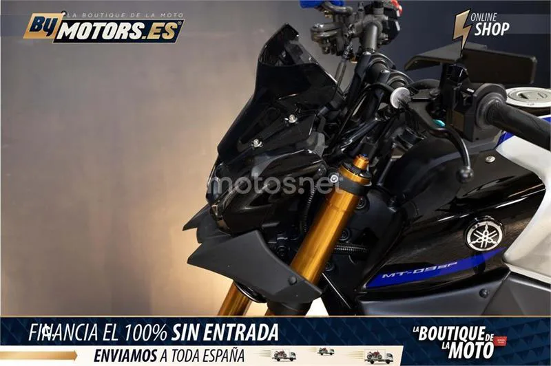 Yamaha MT-09 – Vista 30