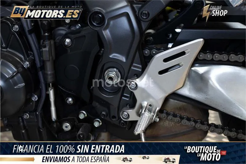 Yamaha MT-09 – Vista 10