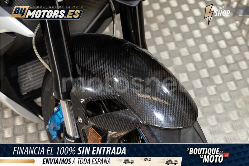 BMW M 1000 R – Vista 16