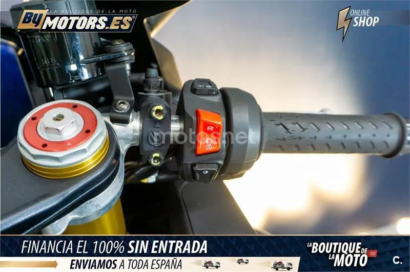 Aprilia RSV4 – Vista 12
