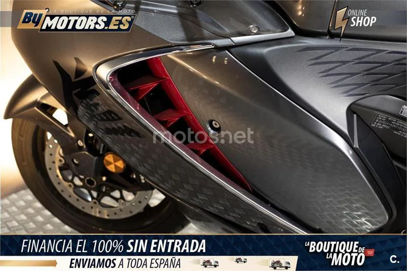 Suzuki Hayabusa – Vista 17