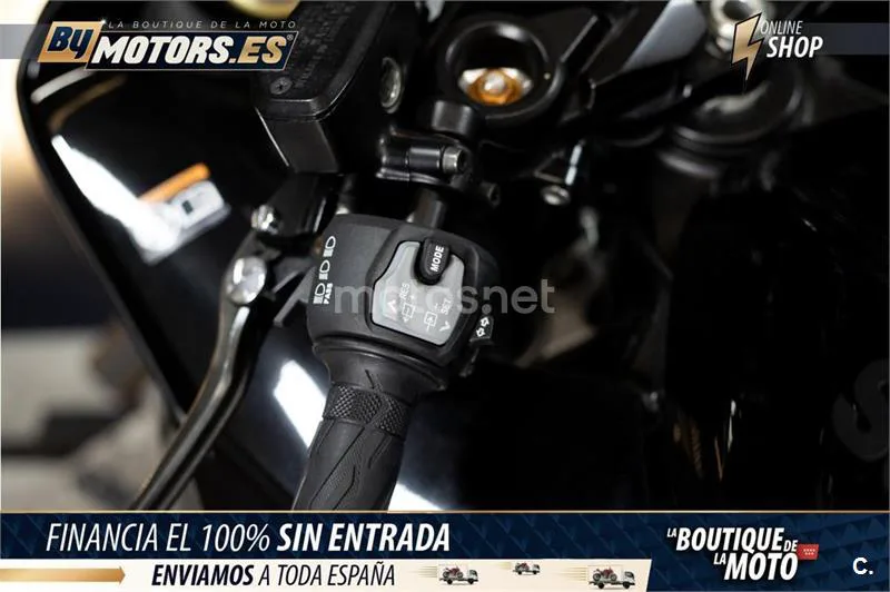 Suzuki Hayabusa – Vista 13