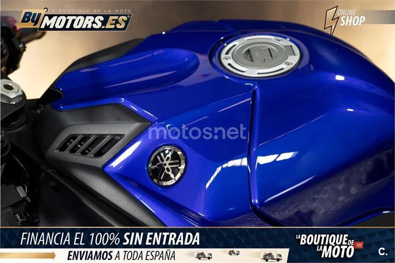 Yamaha R1 – Vista 13