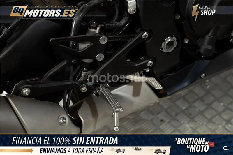 Yamaha R1 – Vista 21