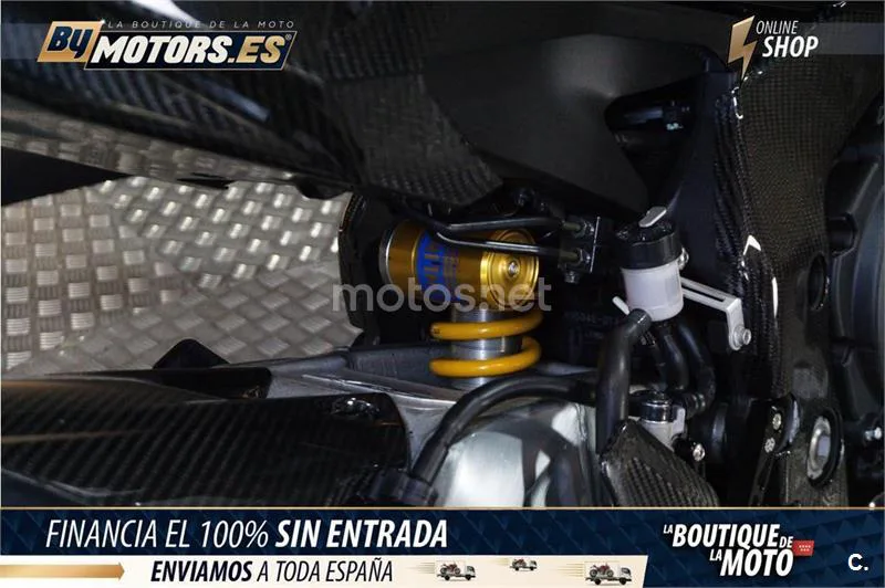 Yamaha R1 – Vista 14