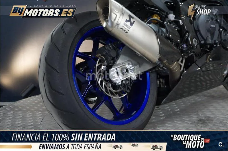 Yamaha R1 – Vista 17
