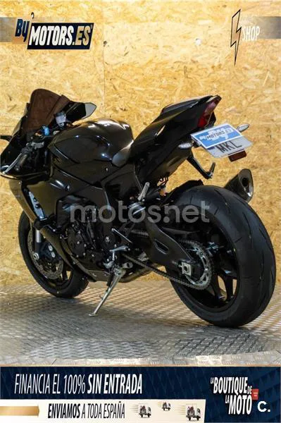Yamaha R1 – Vista 32