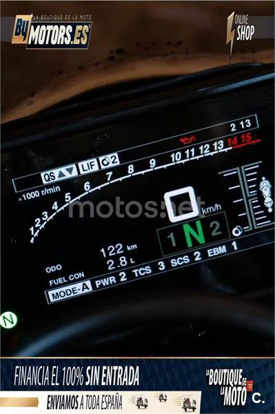 Yamaha R1 – Vista 33
