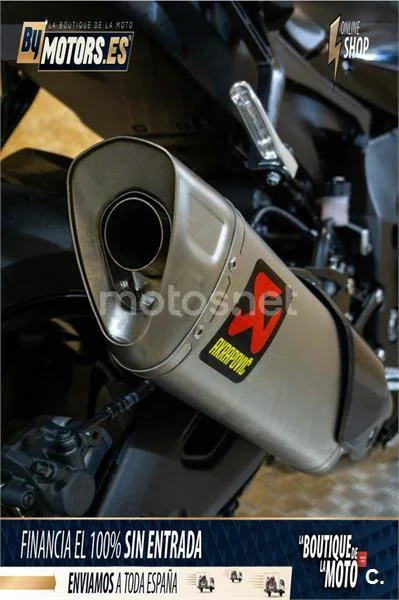 Yamaha R1 – Vista 45