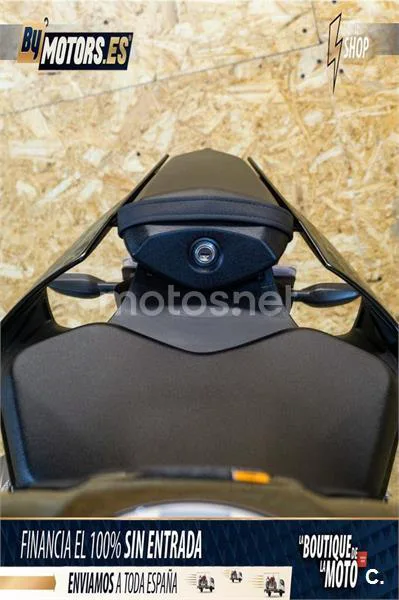 Yamaha R1 – Vista 49