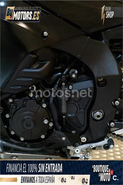 Yamaha R1 – Vista 50