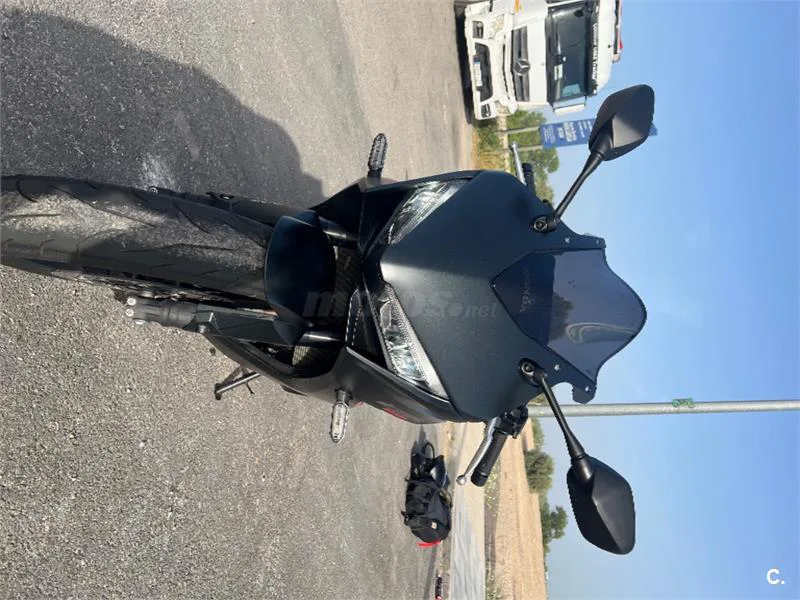 Honda CBR 650 R – Vista 3