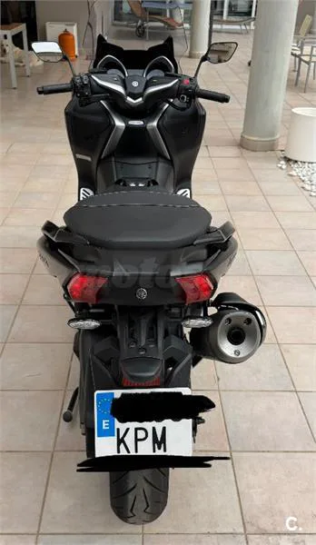 Yamaha TMAX – Vista 4