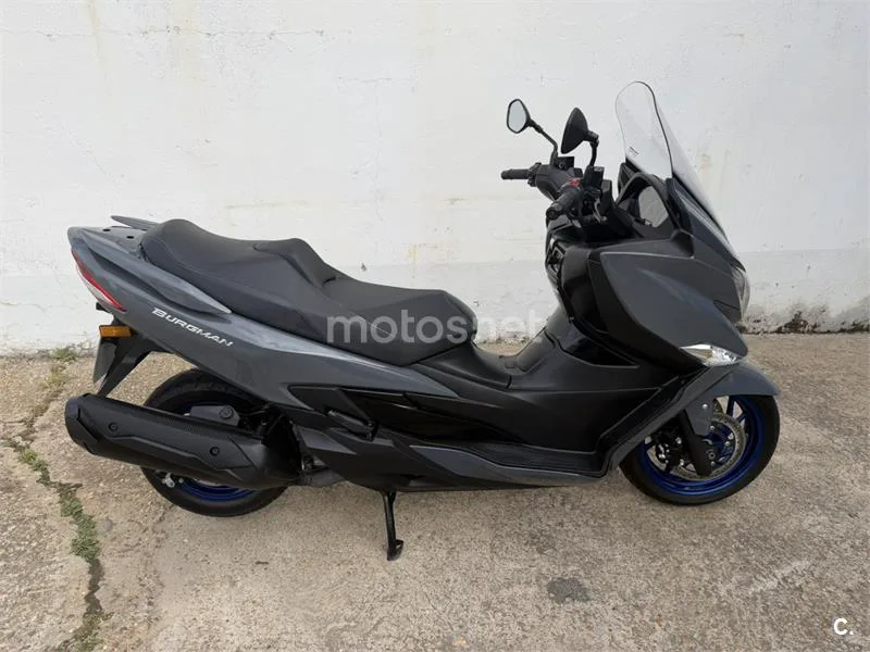 Suzuki Burgman 400 – Vista 2