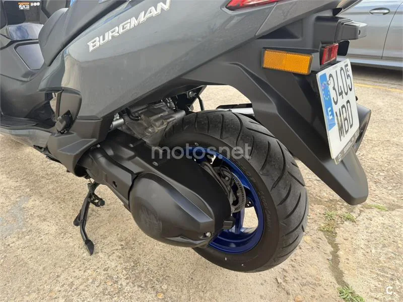 Suzuki Burgman 400 – Vista 8