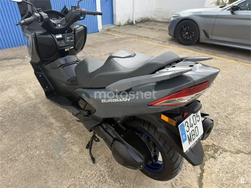 Suzuki Burgman 400 – Vista 10