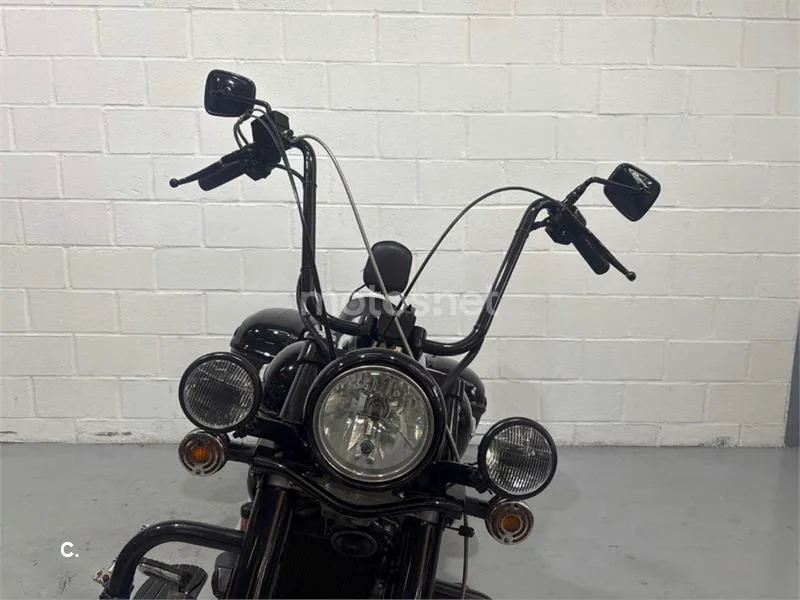 Kawasaki VN 900 Classic – Vista 13