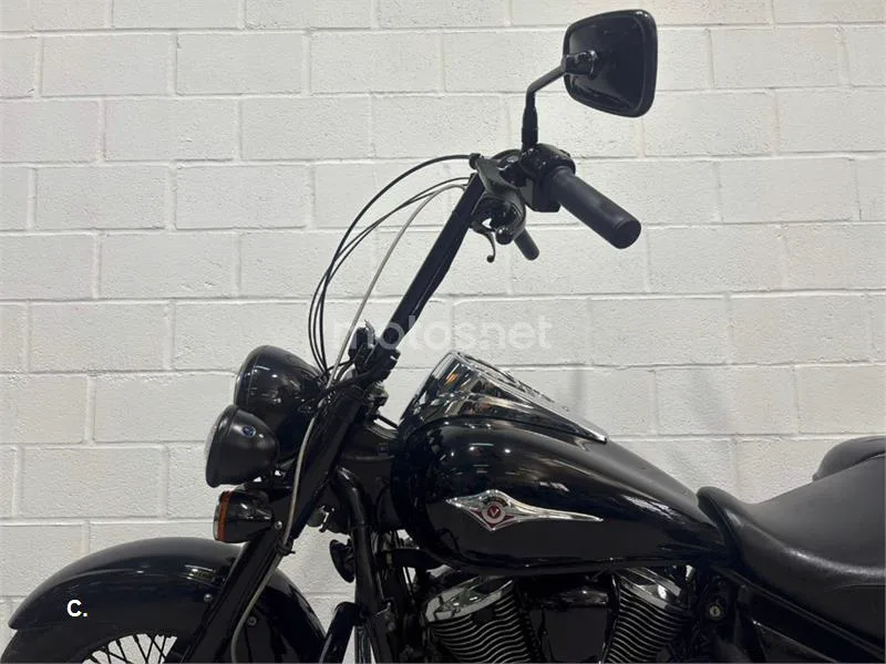 Kawasaki VN 900 Classic – Vista 15