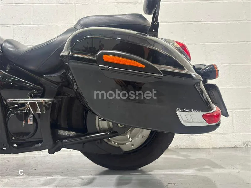 Kawasaki VN 900 Classic – Vista 17