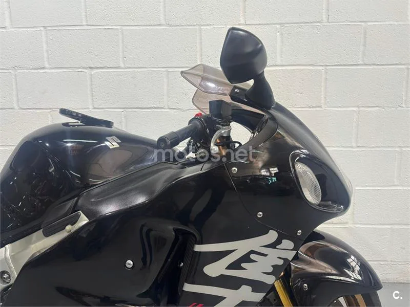 Suzuki Hayabusa – Vista 11