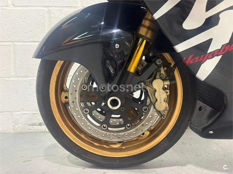 Suzuki Hayabusa – Vista 15