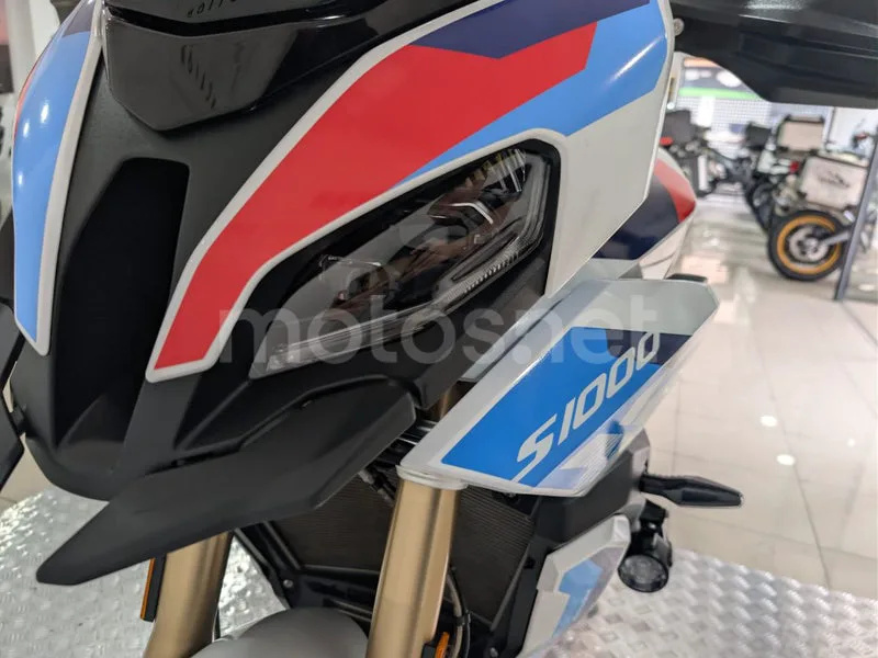 BMW S 1000 XR - Vista 16