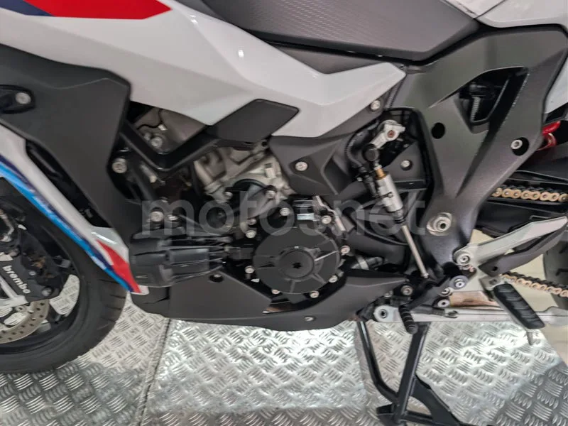 BMW S 1000 XR - Vista 21