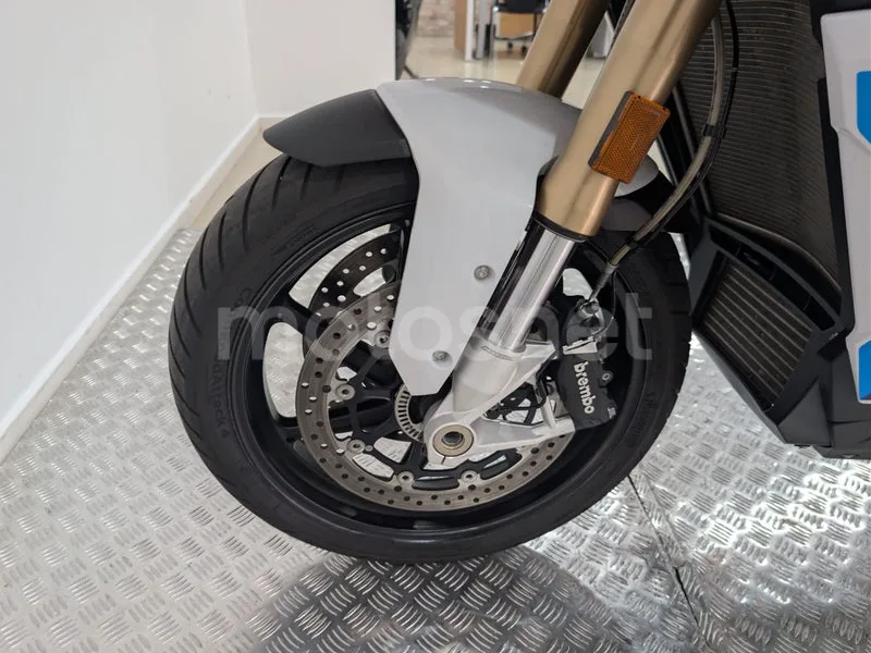 BMW S 1000 XR - Vista 22