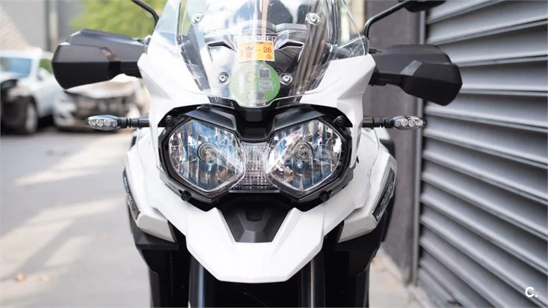 Triumph Tiger Explorer 1200 – Vista 12