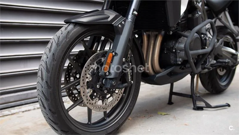 Triumph Tiger Explorer 1200 – Vista 16